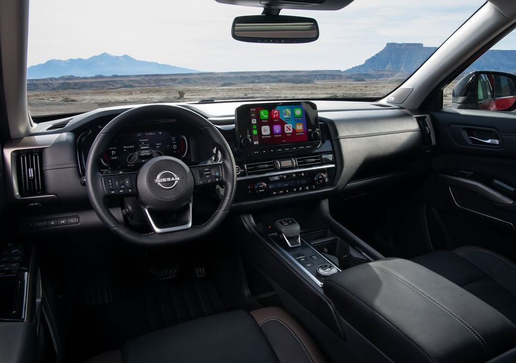 2022 Yeni Kasa Nissan Pathfinder Kokpiti