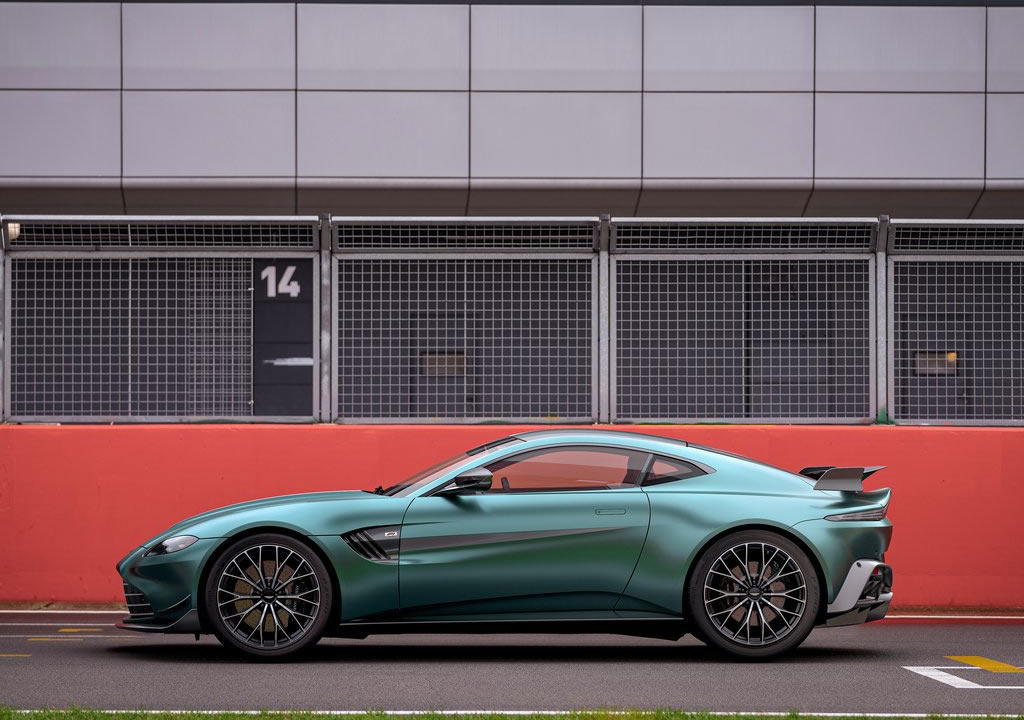 2021 Aston Martin Vantage F1 Edition Teknik Özellikleri