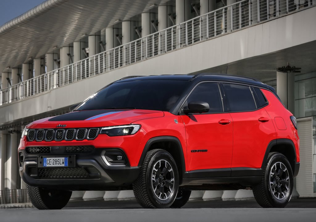 2022 Yeni Jeep Compass Özellikleri ile Tanıtıldı