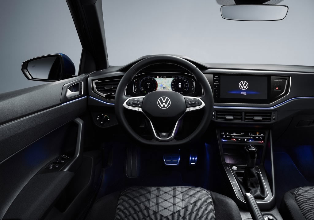 Makyajlı 2022 Volkswagen Polo Kokpiti