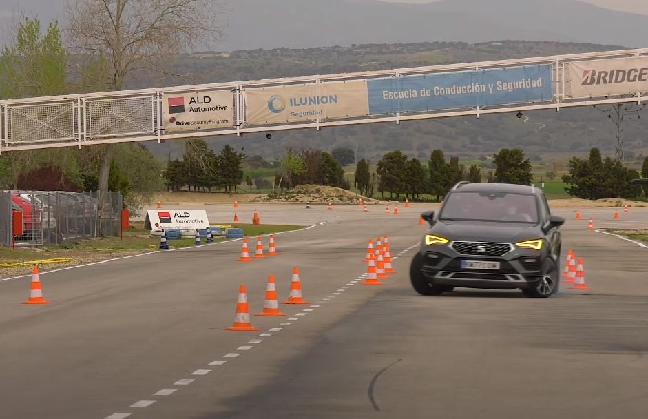 Makyajlı Seat Ateca Geyik Testi Yayınlandı