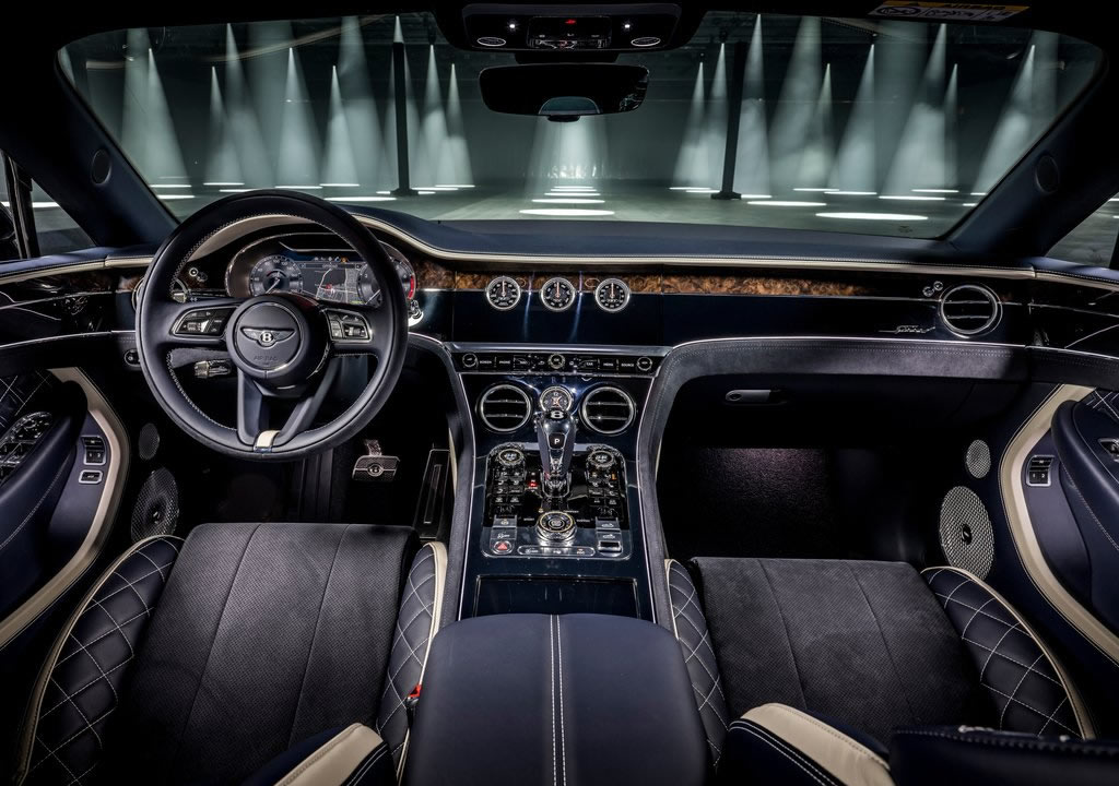 2022 Bentley Continental GT Speed Convertible İçi