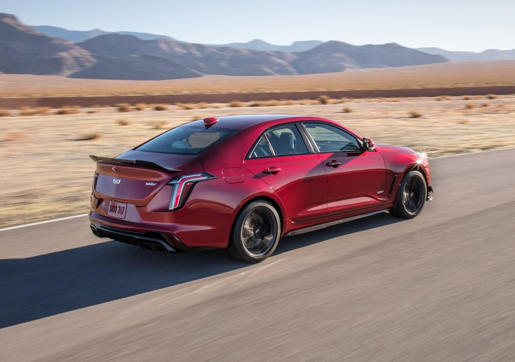 2022 Yeni Cadillac CT4-V Blackwing Teknik Özellikleri