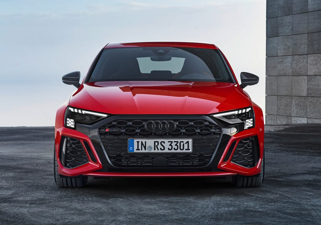 2022 Yeni Kasa Audi RS3 0-100 km/s