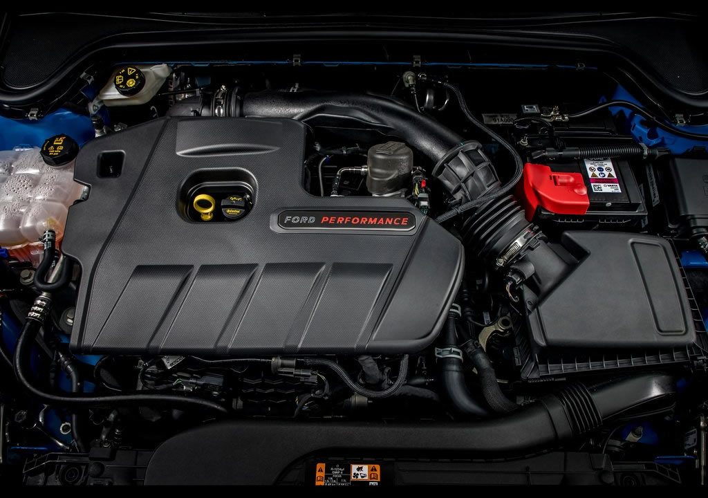 2022 Ford Focus ST Edition Motoru