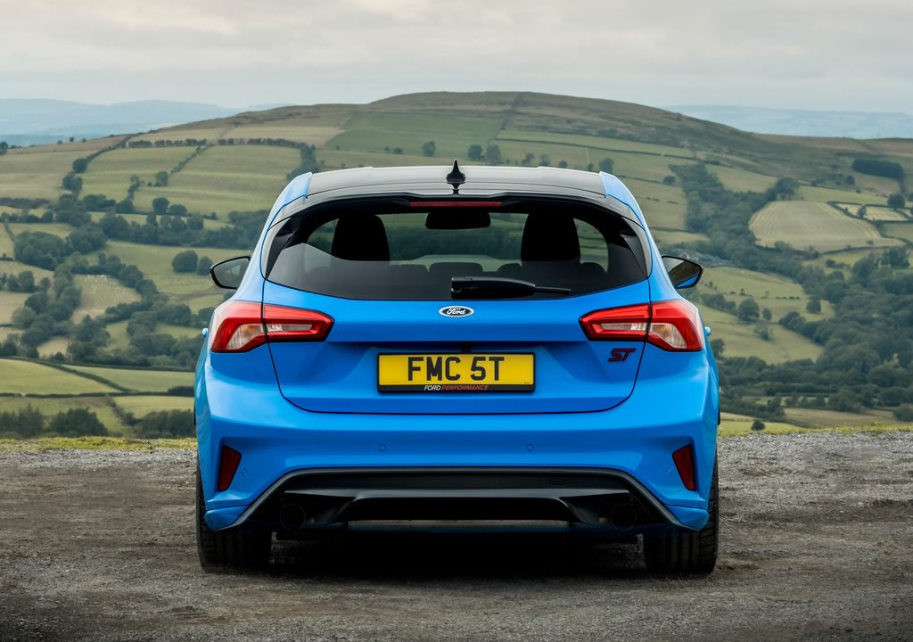 2022 Ford Focus ST Edition Fotoğrafları