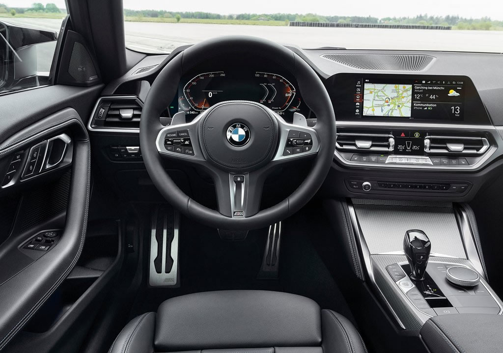 2022 Yeni BMW M240i xDrive Coupe Kokpiti
