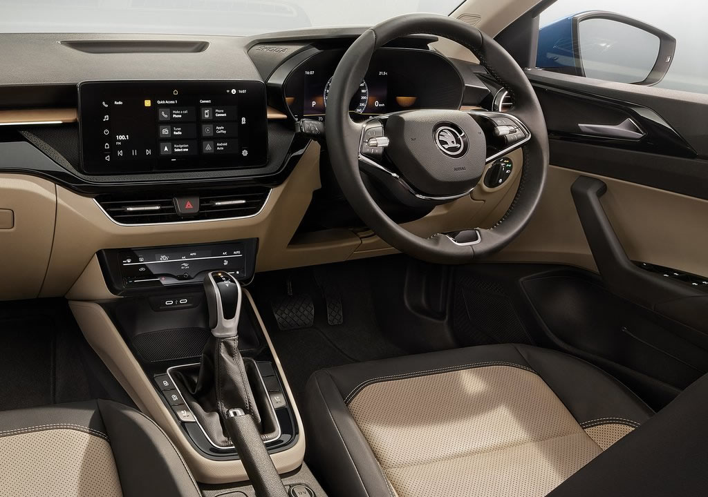 Yeni Skoda Slavia Kokpiti