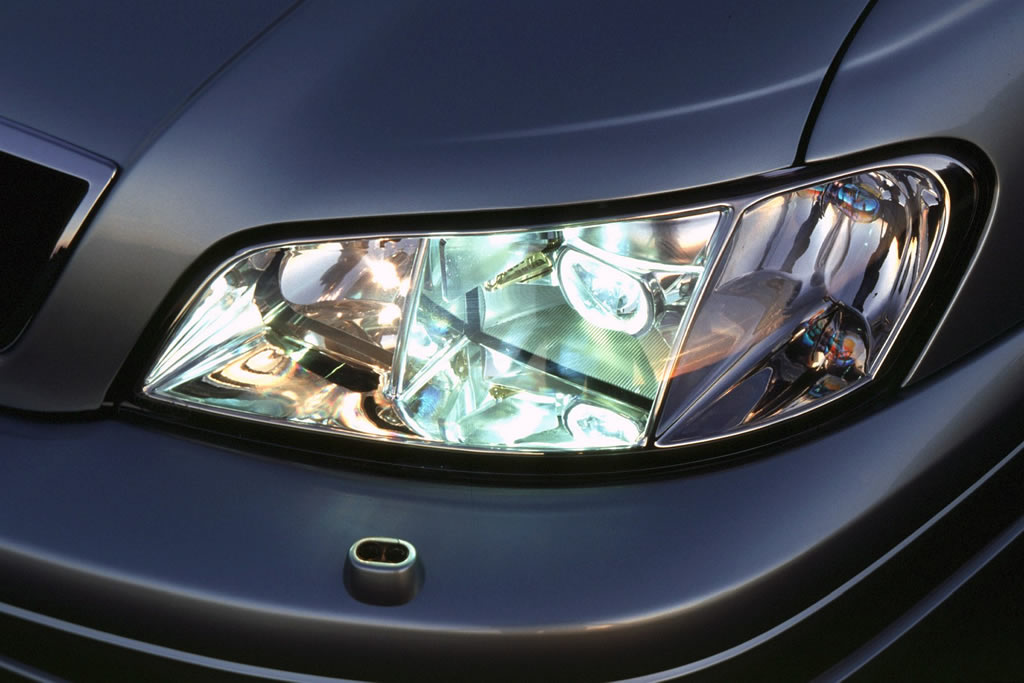 Opel V8 Ofis Arabası