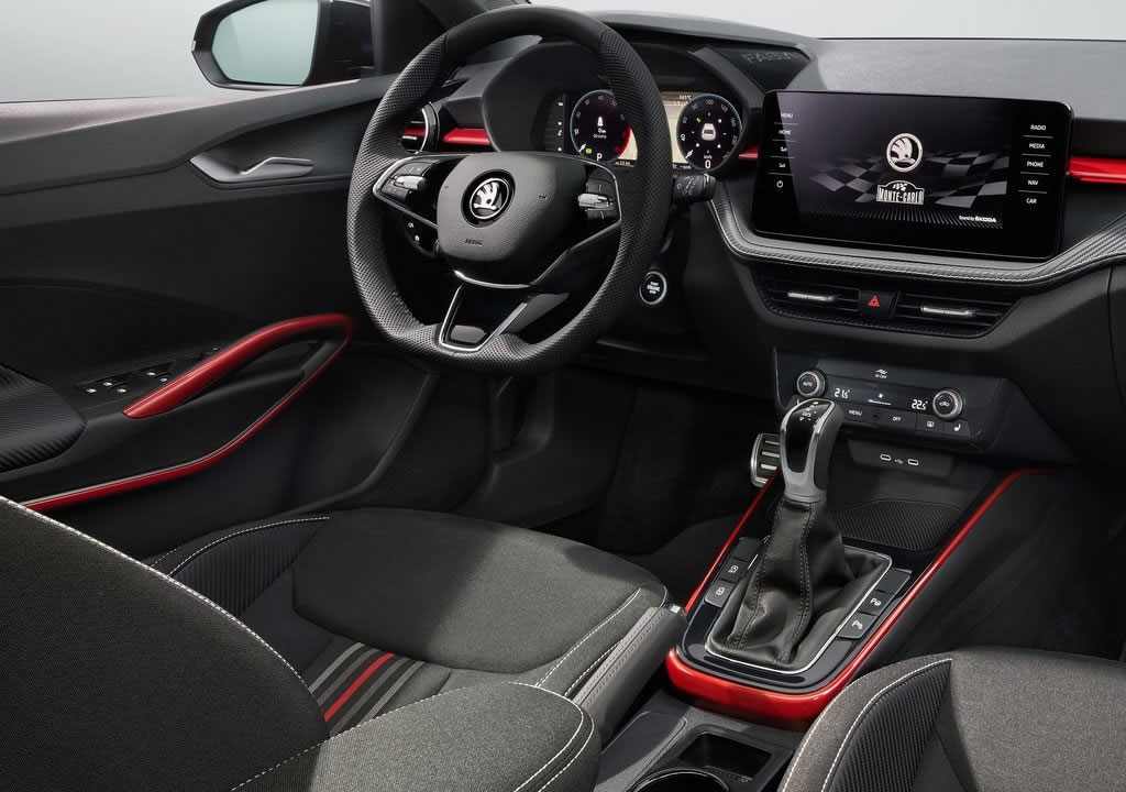 2022 Yeni Skoda Fabia Monte Carlo Kokpiti