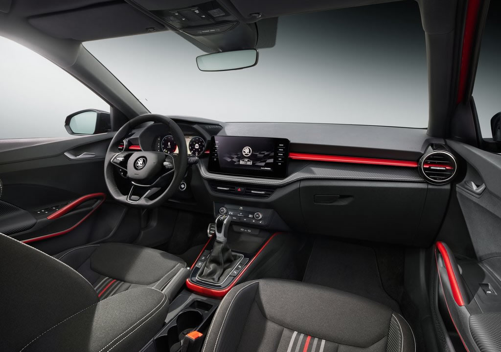 2022 Yeni Skoda Fabia Monte Carlo İçi