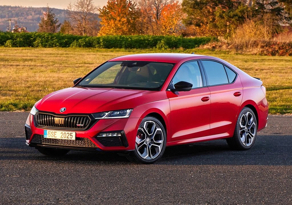2022 Yeni Kasa Skoda Octavia RS Türkiye Fiyatı
