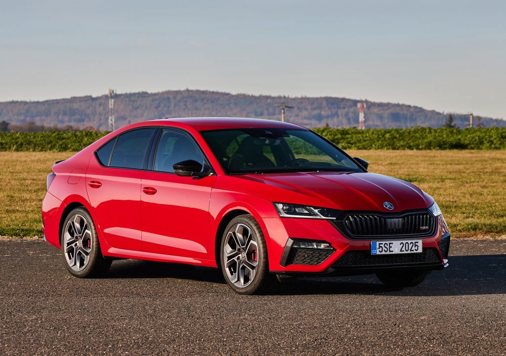 2022 Yeni Kasa Skoda Octavia RS