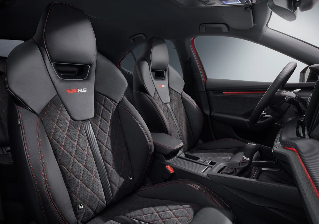 2022 Yeni Kasa Skoda Octavia RS Özellikleri