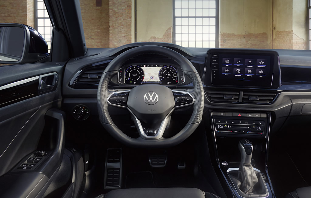 Makyajlı 2022 Volkswagen T-Roc Kokpiti