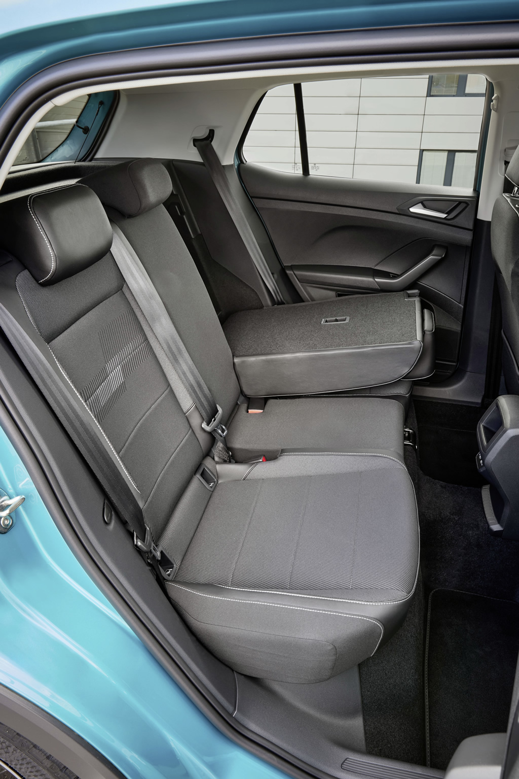 Yeni Volkswagen T-Cross Diz Mesafesi