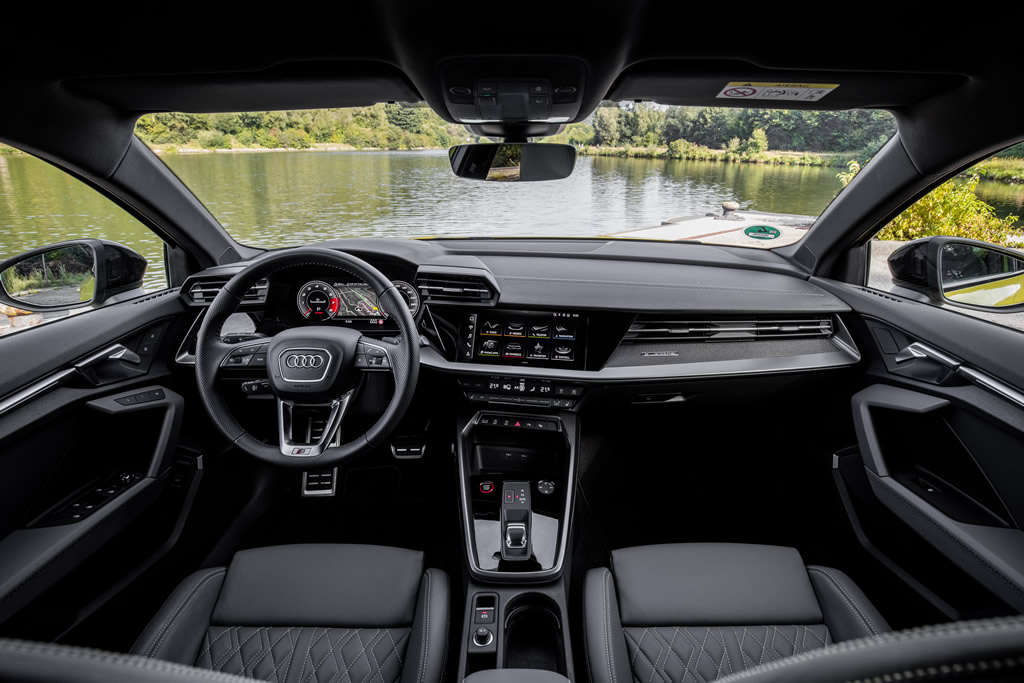 2022 Yeni Kasa Audi S3 İçi