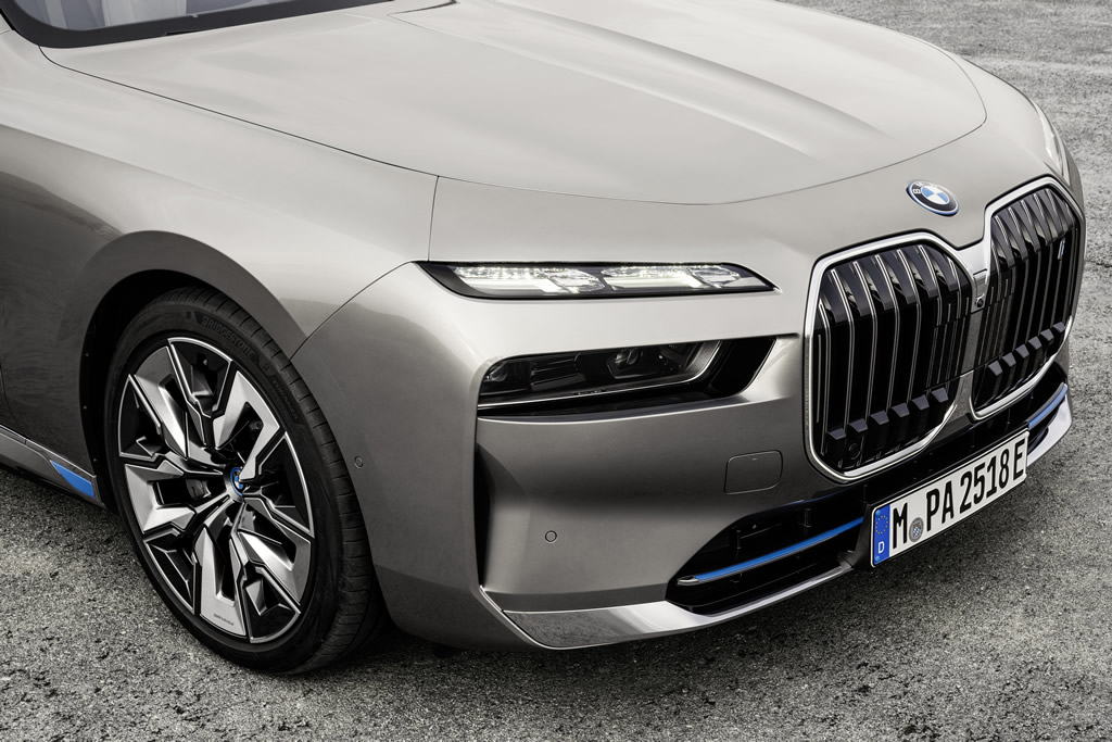 2023 Yeni Kasa BMW 7 Serisi (G70) Özellikler