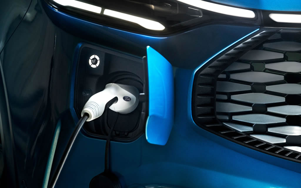 2022 Yeni Ford E-Transit Custom Menzili