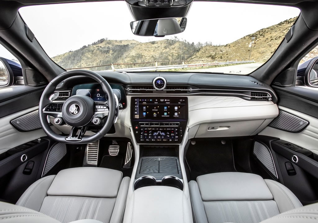 2023 Yeni Maserati Grecale İçi