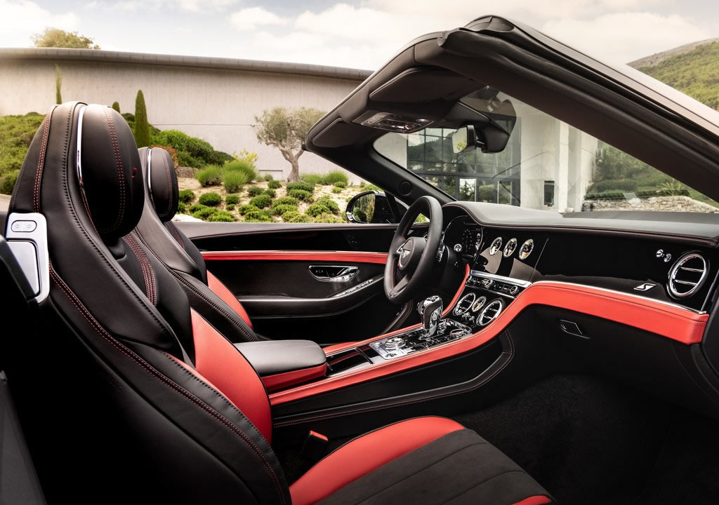 Yeni Bentley Continental GTC S Kokpiti