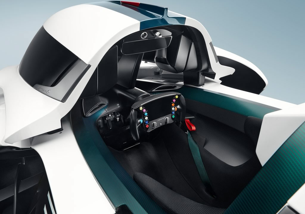 McLaren Solus GT Kokpiti