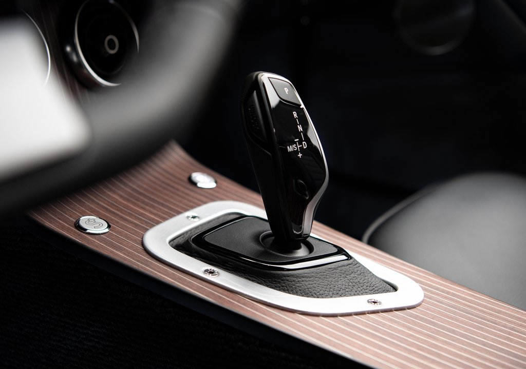 2023 Yeni Morgan Plus Six Teknik Verileri