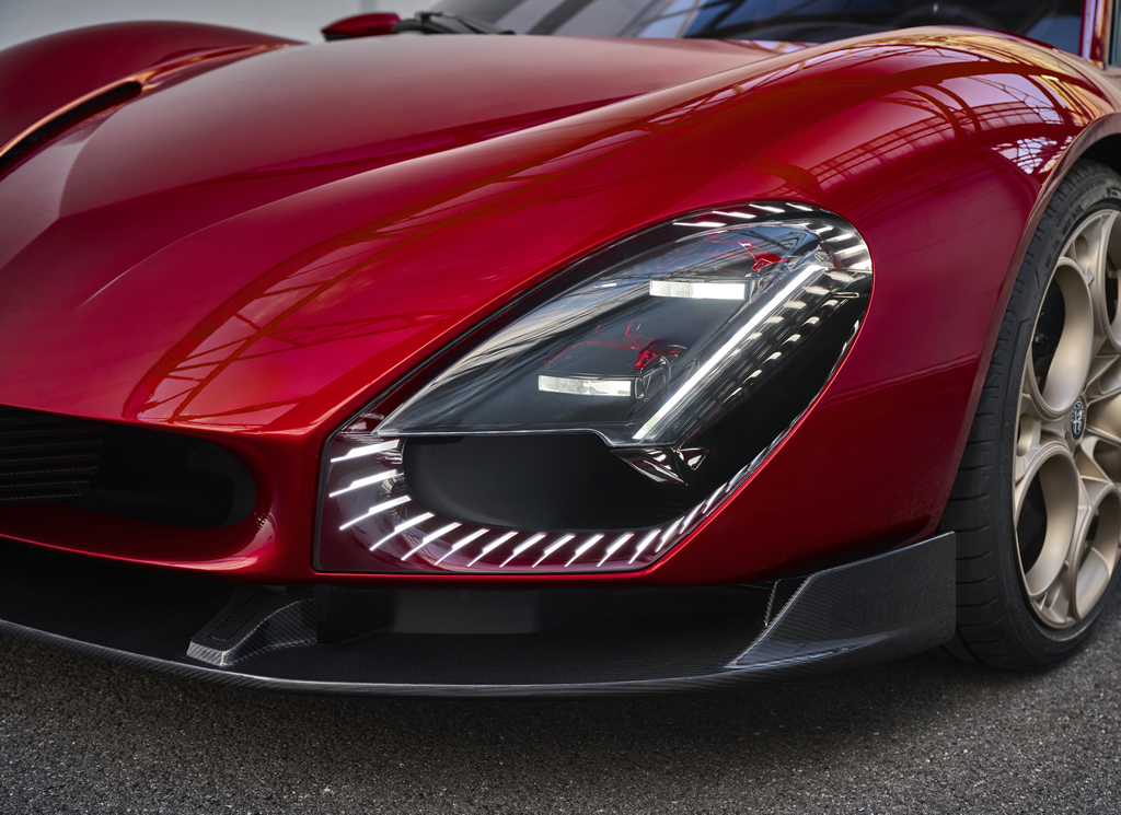 2024 Yeni Alfa Romeo 33 Stradale Sürtünme Katsayısı