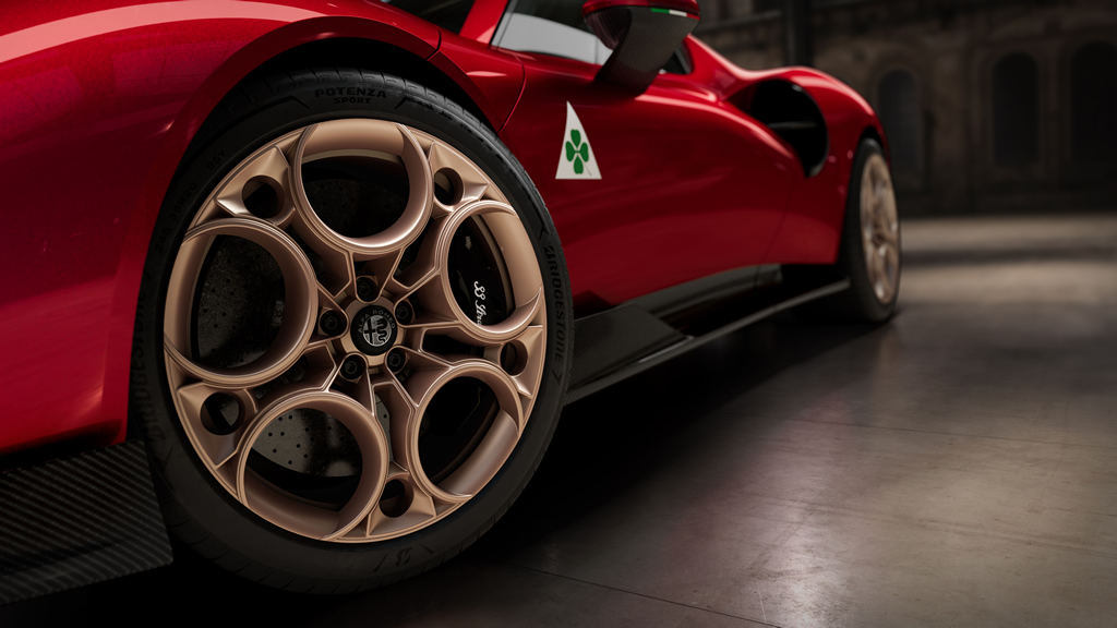 2024 Yeni Alfa Romeo 33 Stradale Fotoğrafları