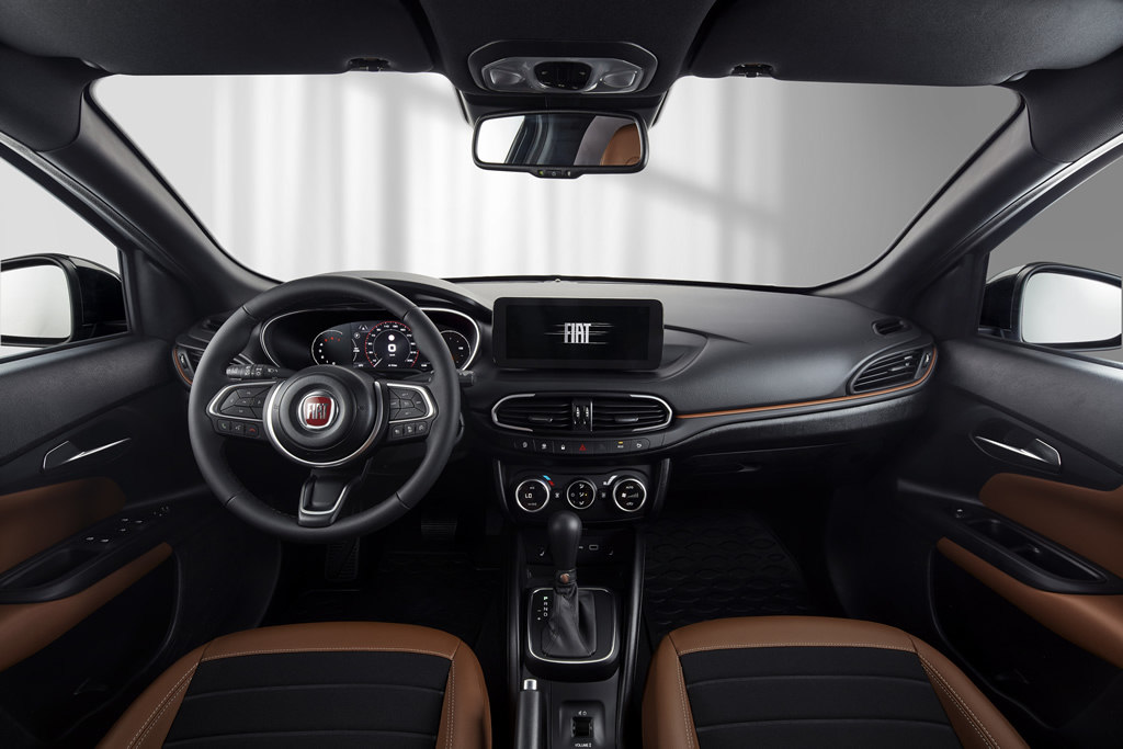 Yeni Fiat Egea Cross Limited Kokpiti