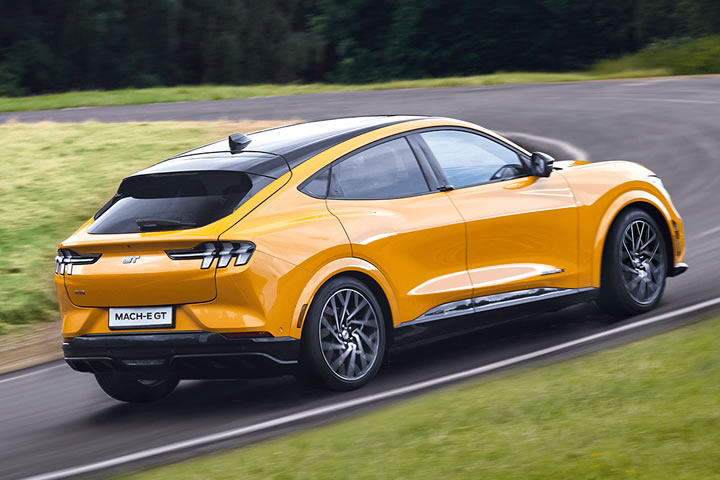 Yeni Ford Mustang Mach-E GT