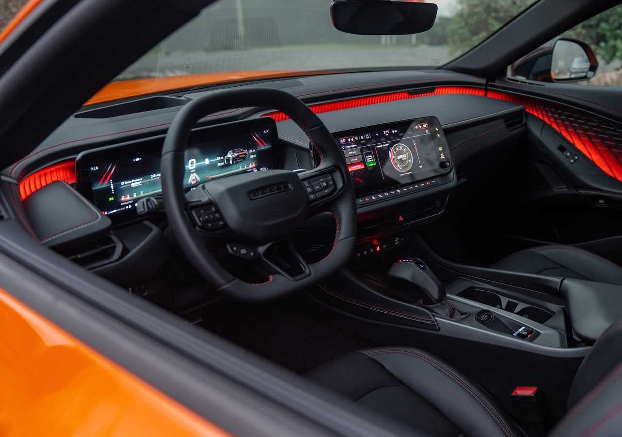 Dodge Charger Scat Pack SIXPACK Donanımları