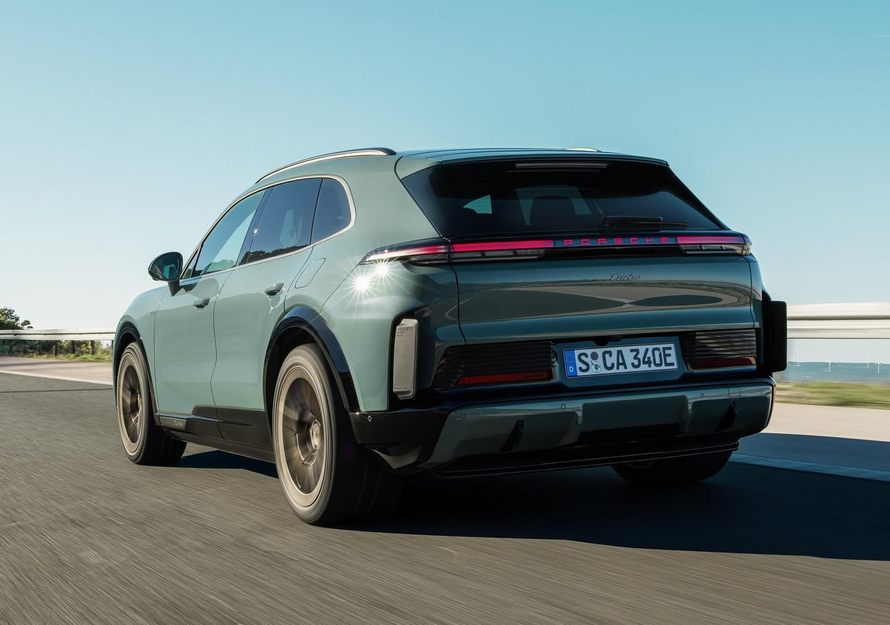 Yeni Porsche Cayenne Electric Menzili