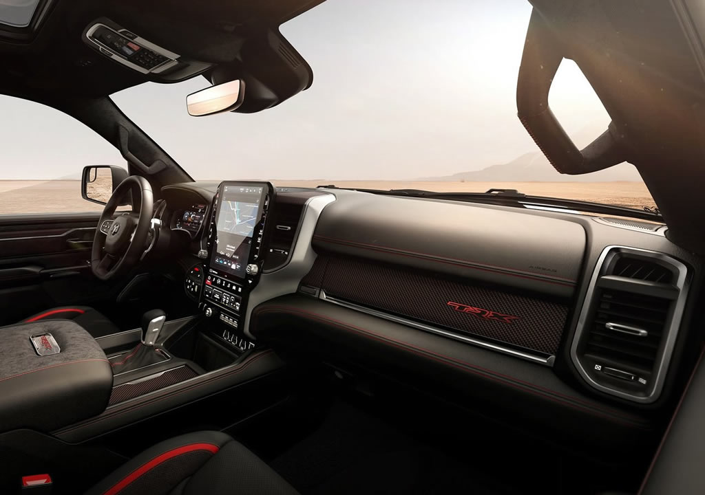Ram 1500 SRT TRX İçi
