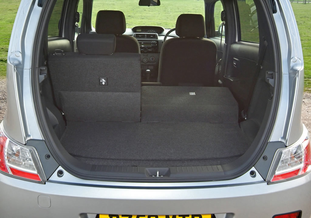 Daihatsu Materia Bagajı