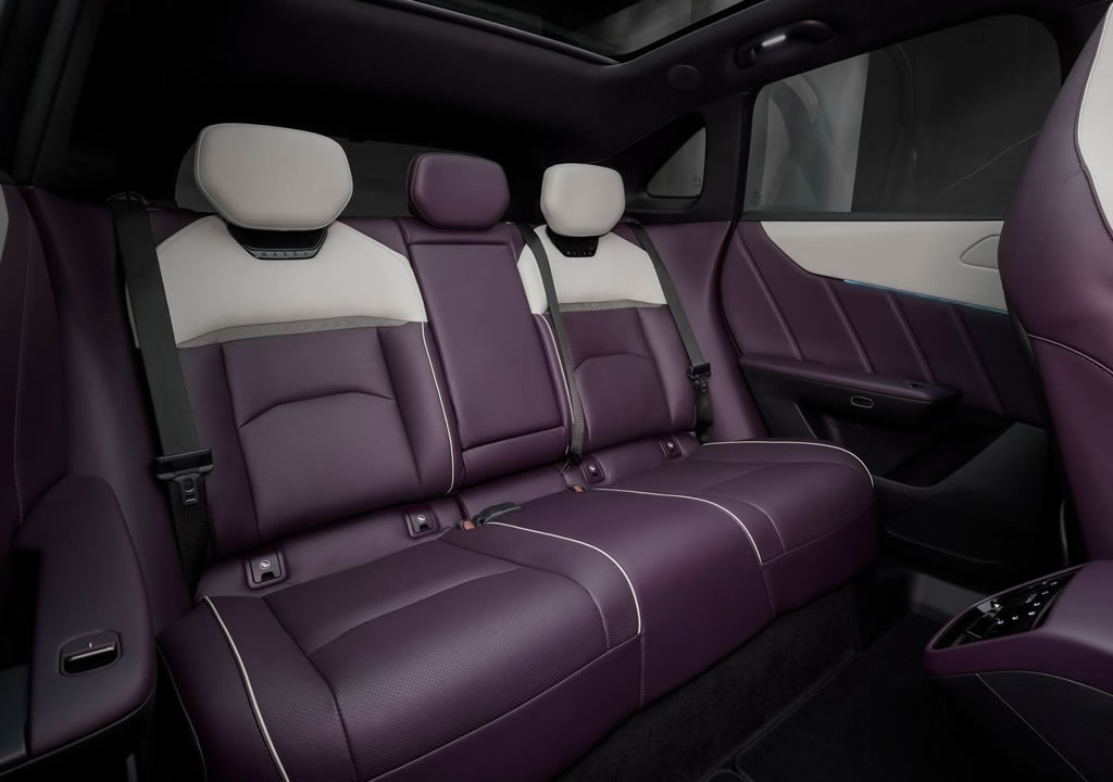 Yeni Mazda CX-6e 0-100 km/s