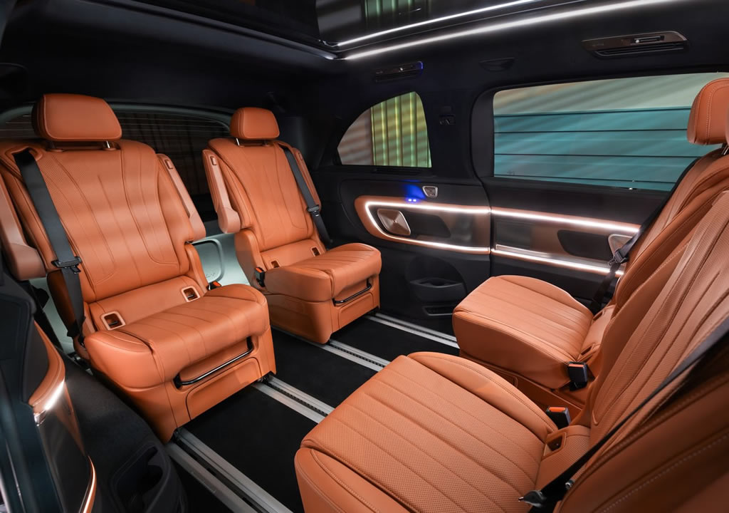 Yeni Mercedes-Benz VLE İçi