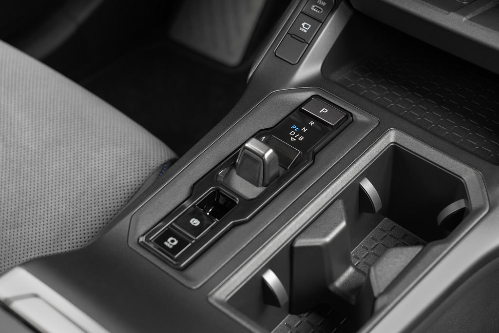 2027 Yeni Toyota RAV4 İçi