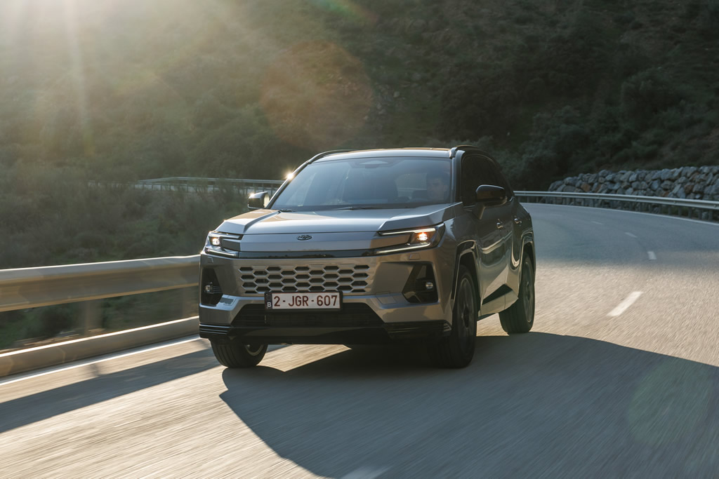 2027 Yeni Toyota RAV4 Özellikleri
