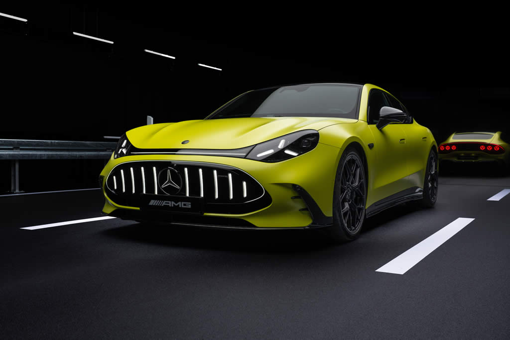 2027 Yeni Mercedes-Benz AMG GT 4-Door Tanıtıldı: Porsche Taycan Karşılaştırdık