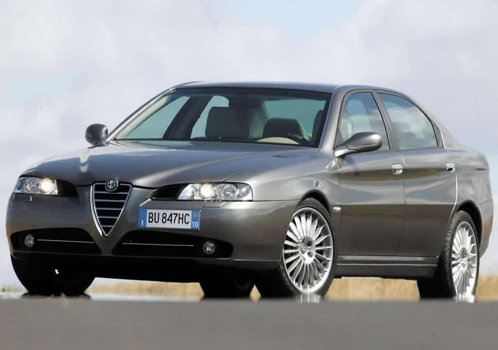Alfa Romeo 166 Alınır Mı?