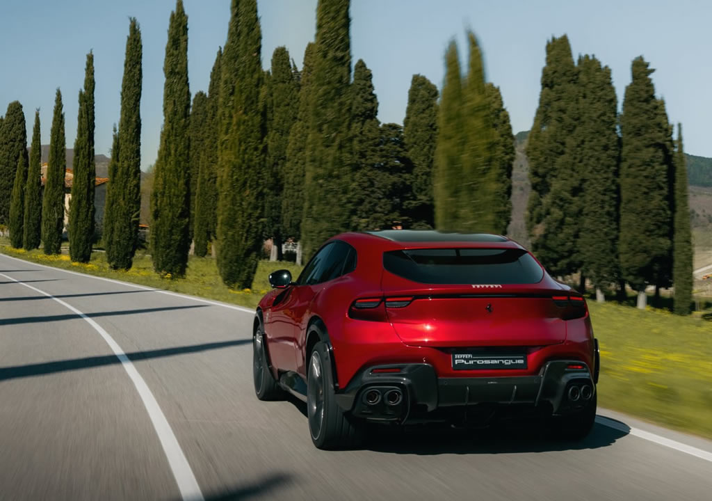 Yeni Ferrari Purosangue Handling Speciale