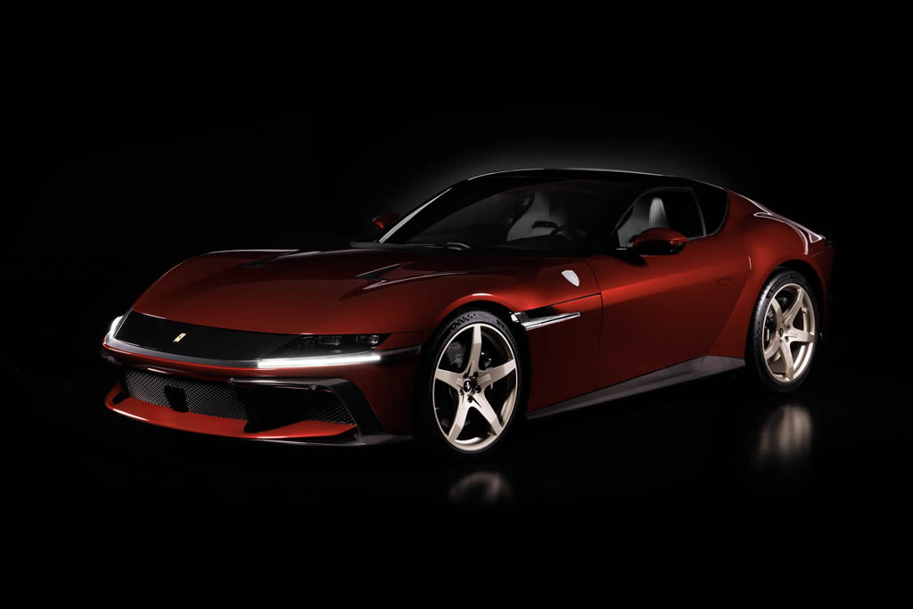 Ferrari 12Cilindri Manuale Özellikleri ile Tanıtıldı – Hem Manuel Hemde V12