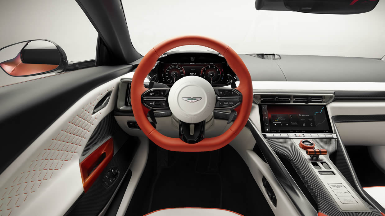 Yeni Aston Martin Valen Kokpiti