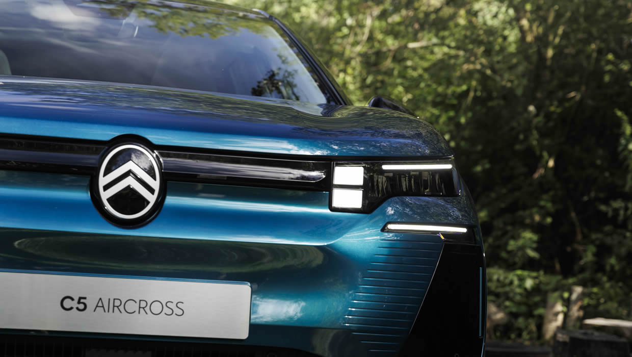 2027 Citroen C5 Aircross Emeraude Tanıtıldı