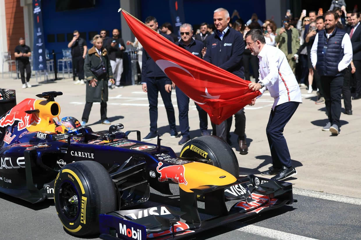 Formula 1 Türkiye İçin Biletlendirme Kayıtları Başladı – 2027 F1 Takvimi Açıklandı