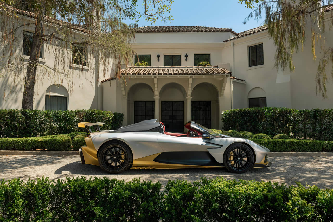 Aston Martin Valhalla Spider 